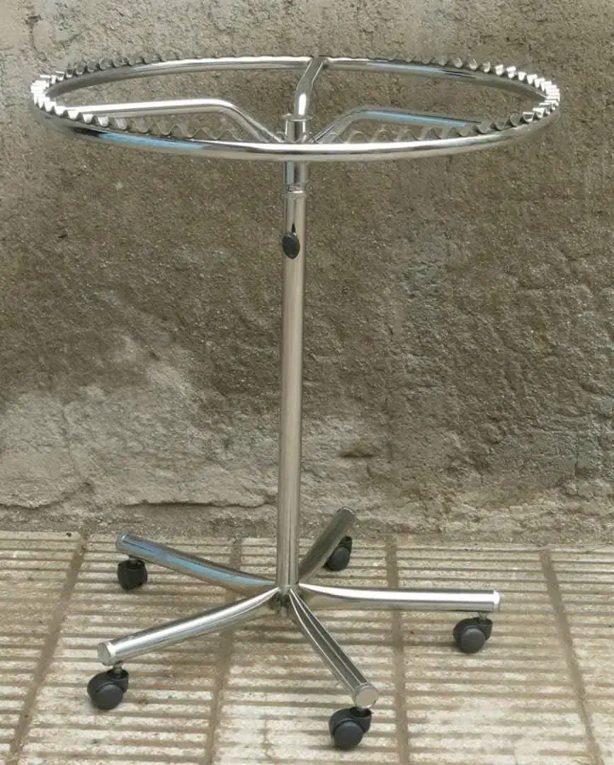 رگال لباس|بندرخت و رخت‌آویز|همدان, |دیوار