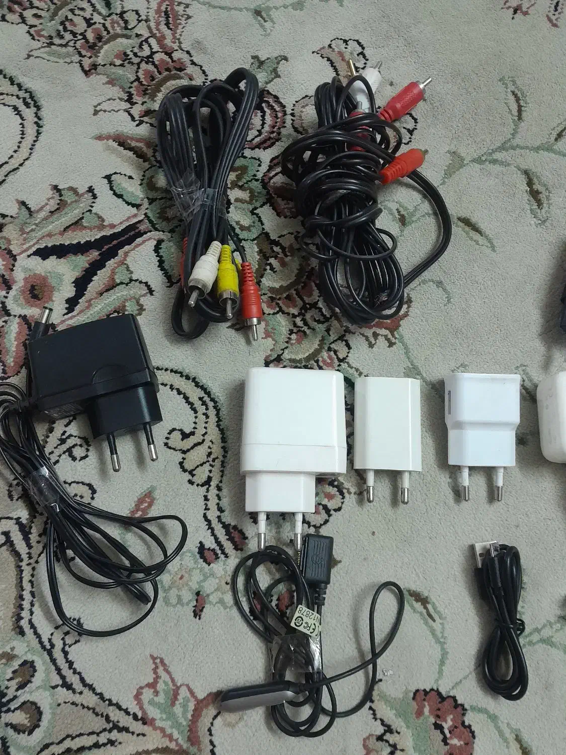 ادابتور هدفون سیم شارژر کابل ... هندزفری ایرپاد|لوازم جانبی موبایل و تبلت|تهران, ائمه اطهار|دیوار