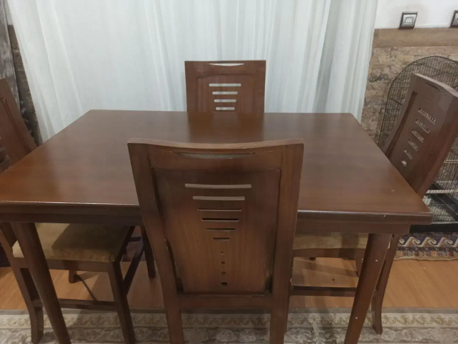 میز و صندلی نهارخوری در حد نو|میز و صندلی غذاخوری|کرمان, |دیوار