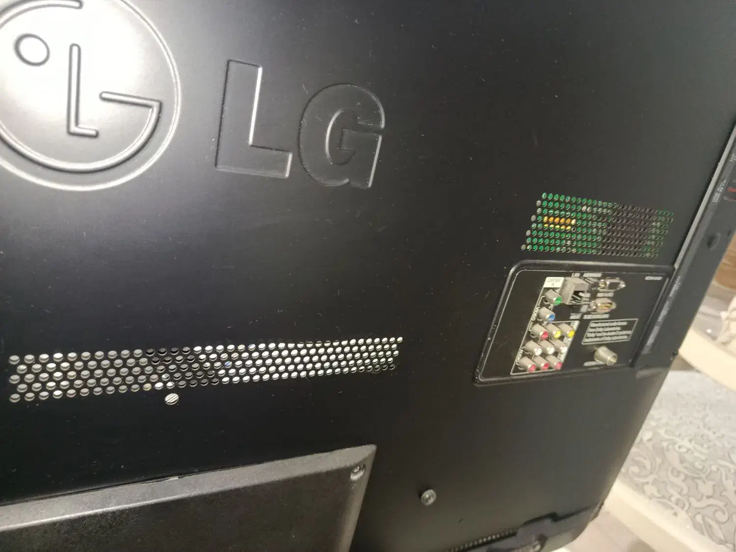 تلویزیون ۴۲ اینچ LG|تلویزیون و پروژکتور|اسلام‌شهر, شهرک واوان|دیوار