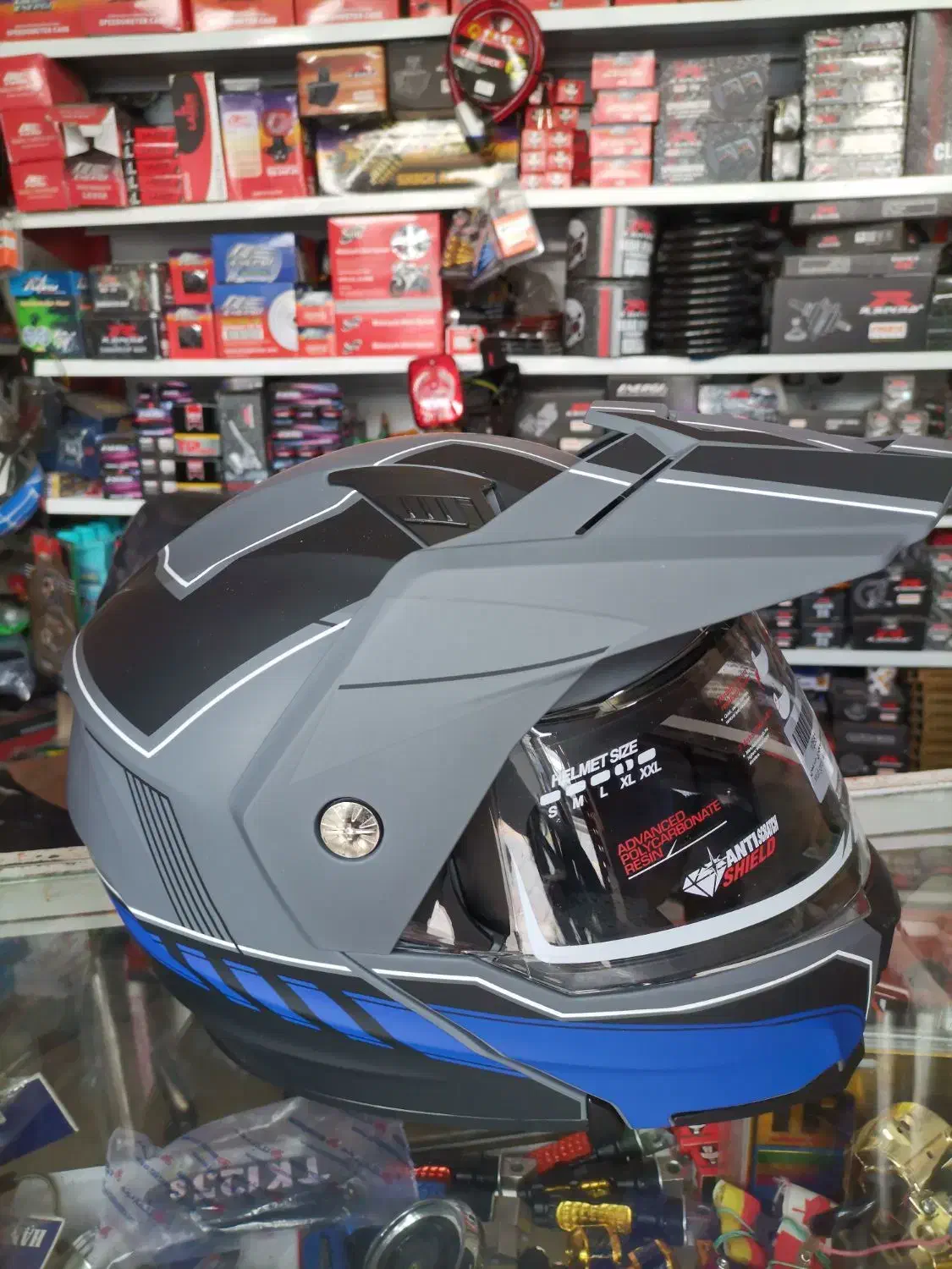 کلاه کاسکت فک متحرک|قطعات یدکی و لوازم جانبی|مشهد, مصلی (کارمندان اول)|دیوار