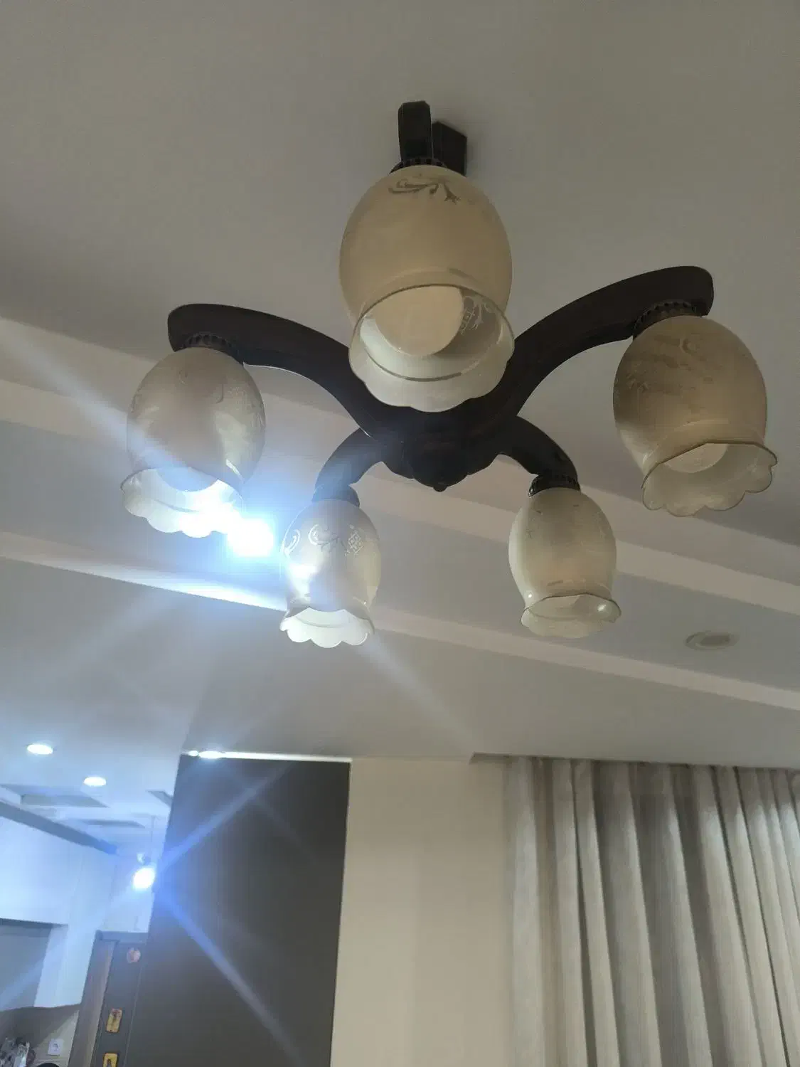 لوستر 5 شاخه|لوستر و چراغ آویز|تهران, تسلیحات|دیوار