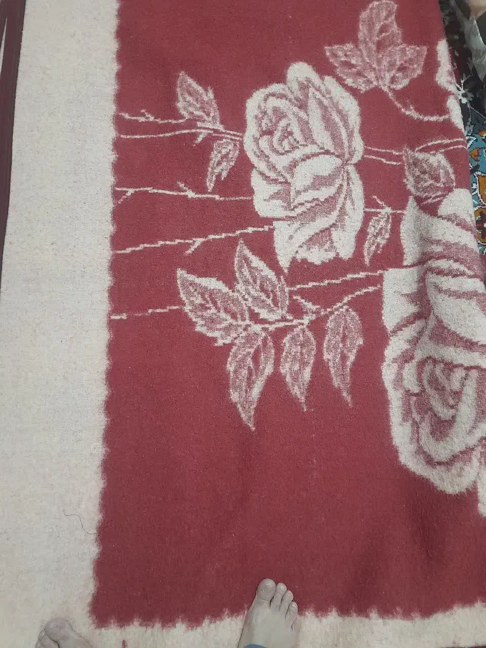 پتو و تشک|رختخواب، بالش، پتو|سبزوار, قاضی زاد|دیوار