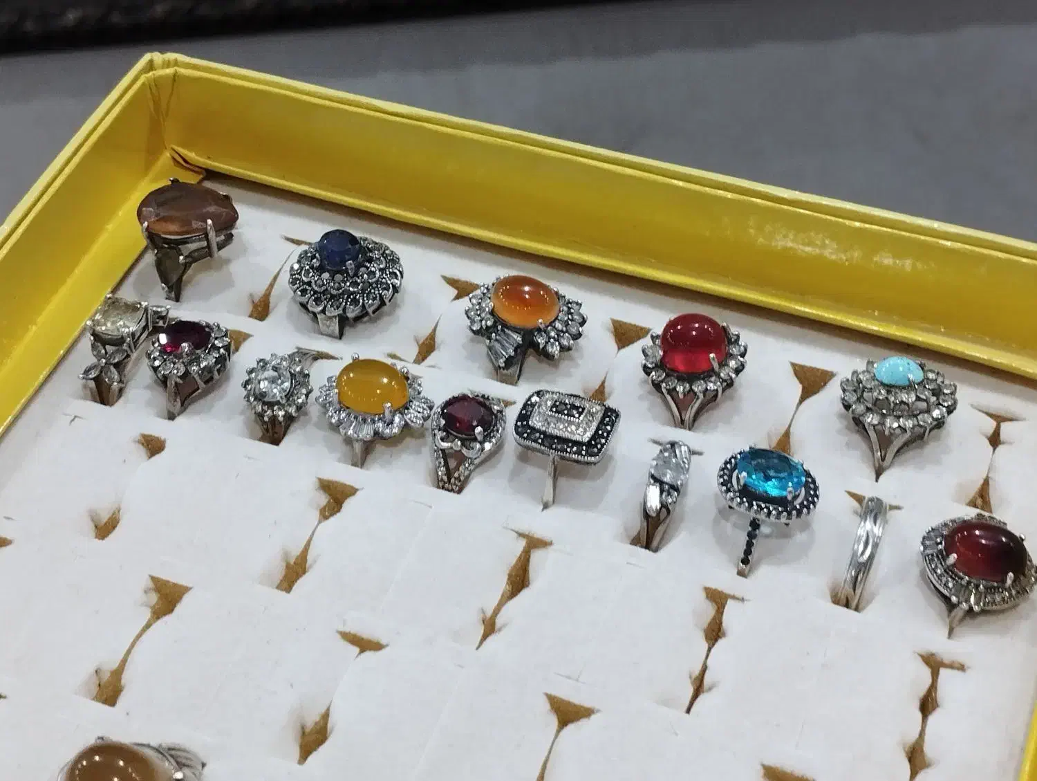 انگشترهای نقره زنانه مردانه و کهنه|جواهرات|فارسان, |دیوار