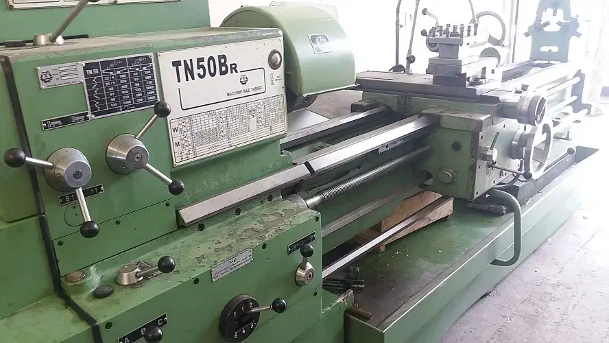 خدمات تراشکاری و سوراخکاری و جوشکاری و قلاویز زنی|خدمات پیشه و مهارت|تبریز, |دیوار