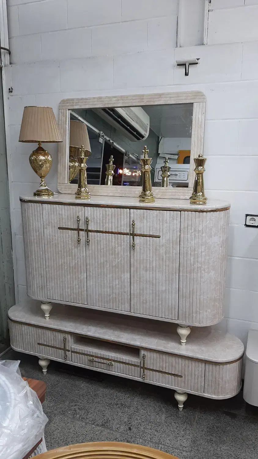 ست میز و آینه کنسول مدل۱۰۴۶|بوفه، ویترین، کنسول|اهواز, کمپلو جنوبی|دیوار