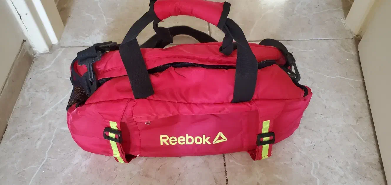 کیف ریبوک|کیف، کفش، کمربند|اصفهان, شفق|دیوار