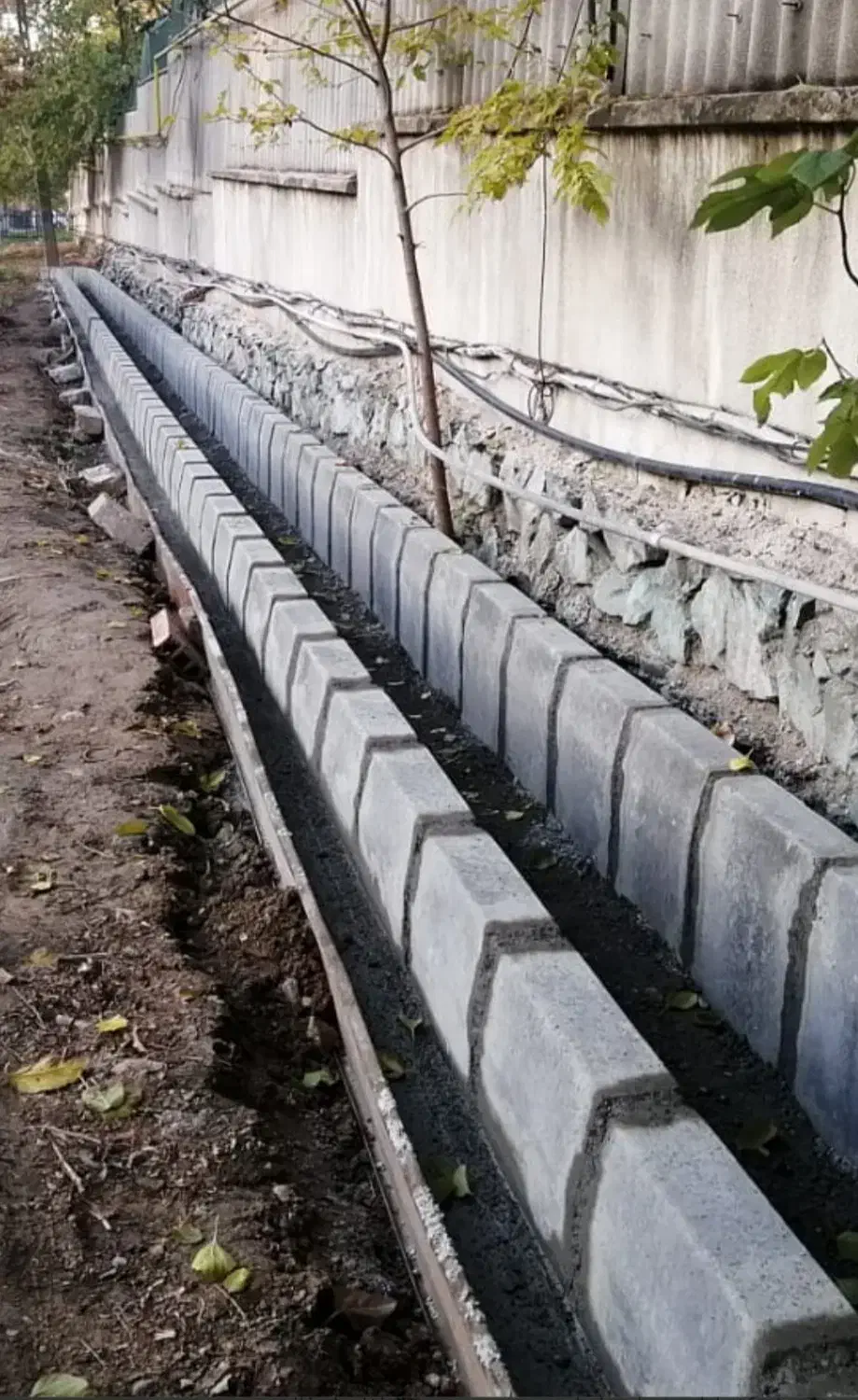 اجرای انواع جدول کاری و سنگ کاری مالون دیوار درهم|خدمات پیشه و مهارت|پیر بکران, |دیوار