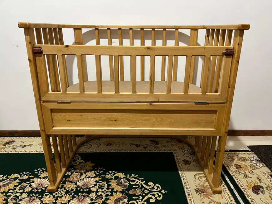 تخت کنار مادر با چوب نایاب سُر(زرین)محافظ دار کودک|تخت و سرویس خواب|چالوس, |دیوار