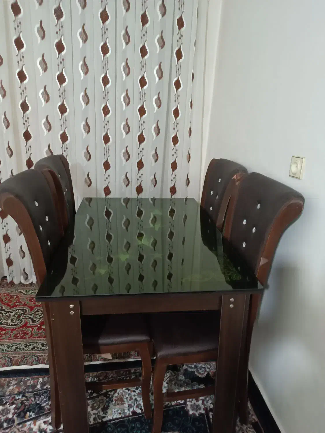 میز نهارخوری|میز و صندلی غذاخوری|خاوه, |دیوار