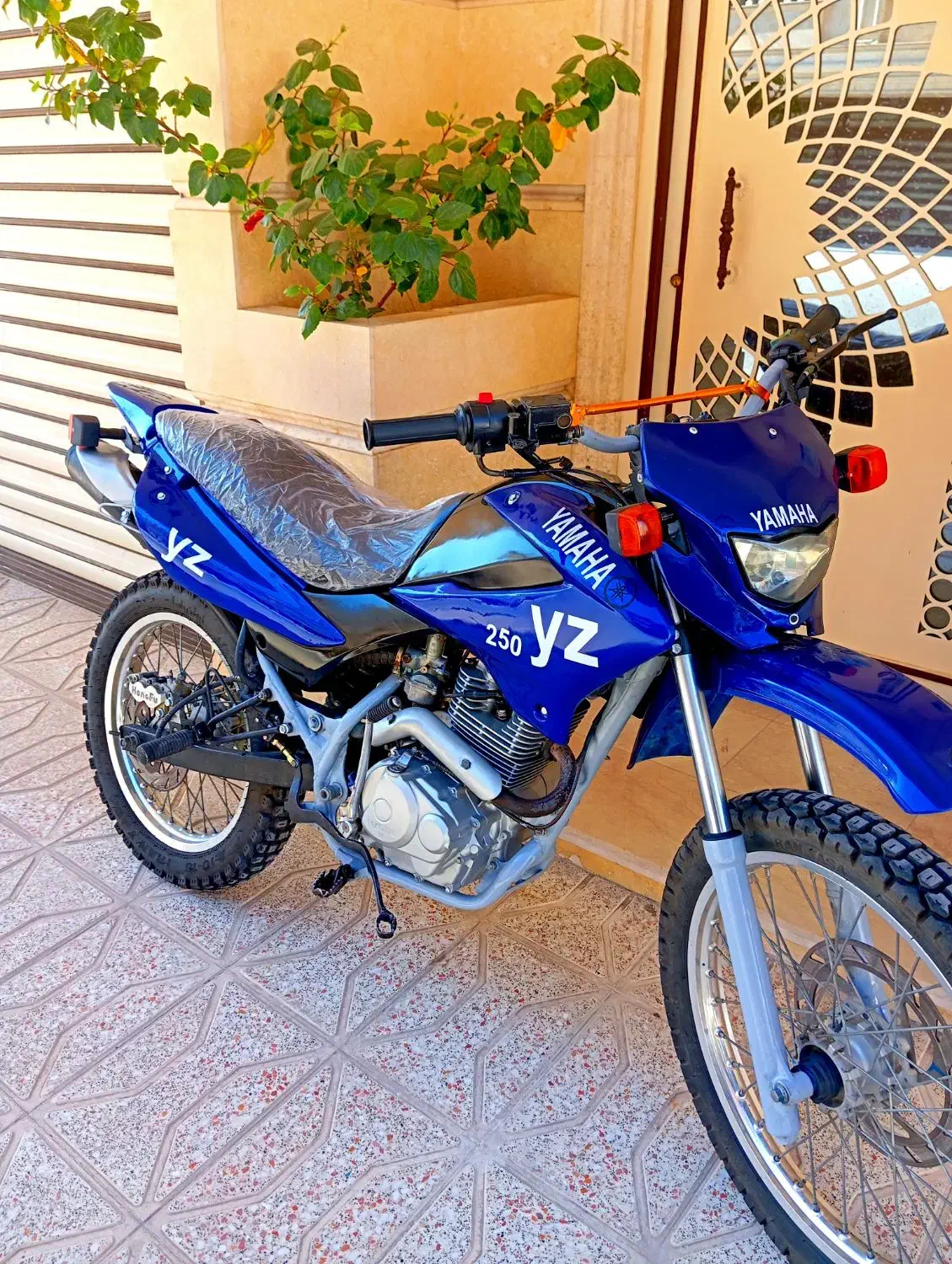 موتور تریل کراس200 مدارک کامل بنلی اپاچی هنداپالس|موتورسیکلت|قم, شهرک سازمان آب|دیوار