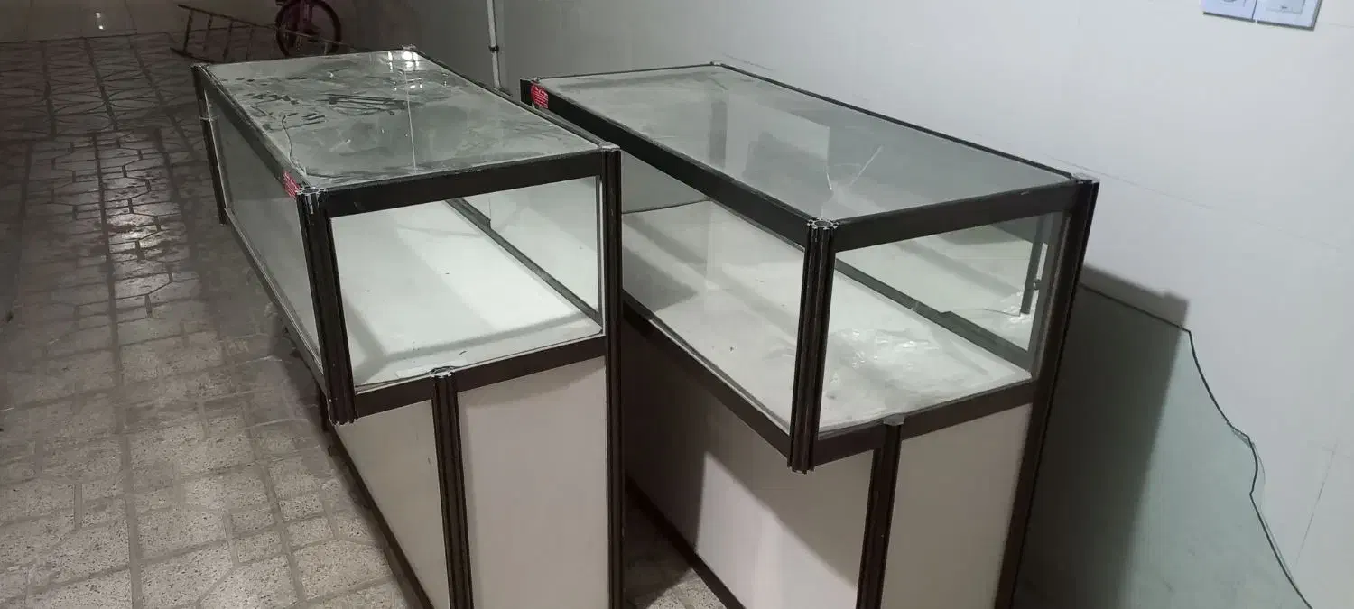 ویترین وصندلی چرخان|بوفه، ویترین، کنسول|فردوس (خراسان), |دیوار