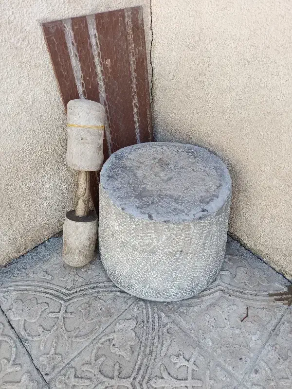 یانه سنگی|کلکسیون اشیاء عتیقه|خمینیشهر, |دیوار