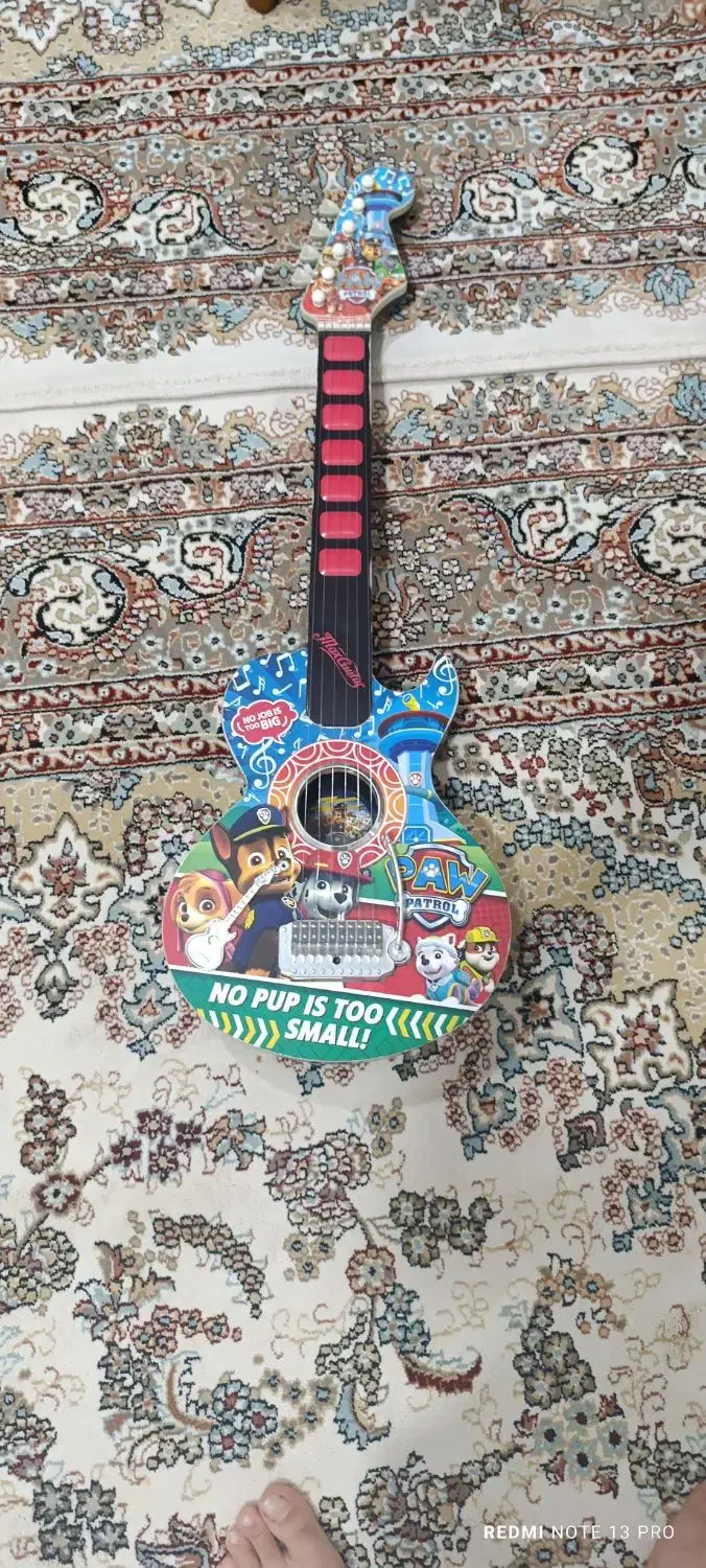 گیتارکاملنونوهست|گیتار، بیس، امپلیفایر|نظرآباد, رسالت|دیوار