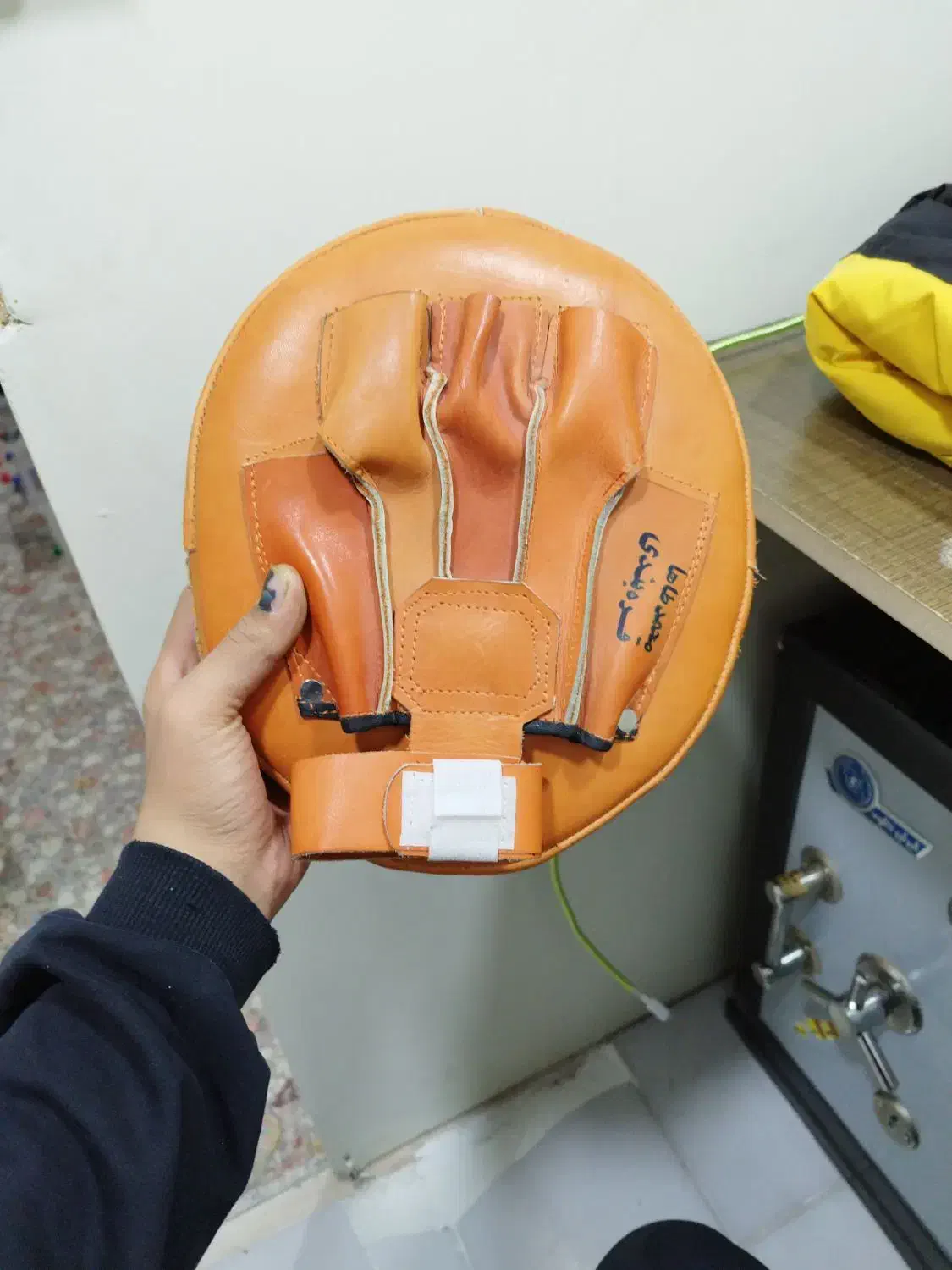 میت پنجه ای چرم کیسه بکس|تجهیزات ورزشی|فردیس, فرامرزیه|دیوار