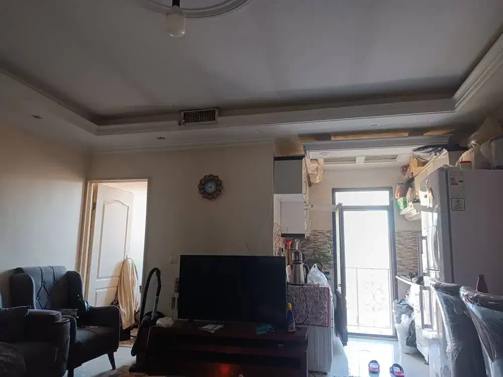 ۴۱ متری دنج ساختمان آرام