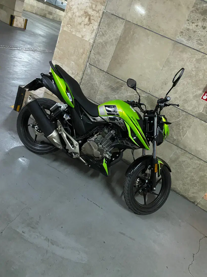 زونتس در حد نو|موتورسیکلت|کرمان, |دیوار