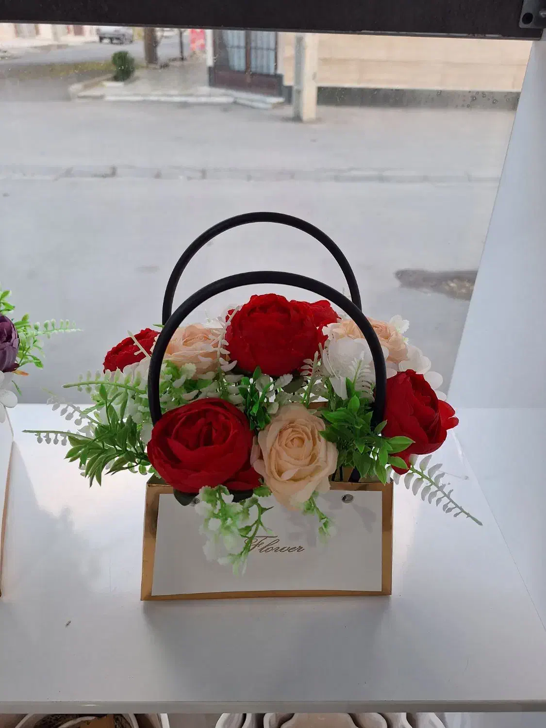 باکس گل مصنوعی کادوی روز مادر|گل مصنوعی|قروه, |دیوار