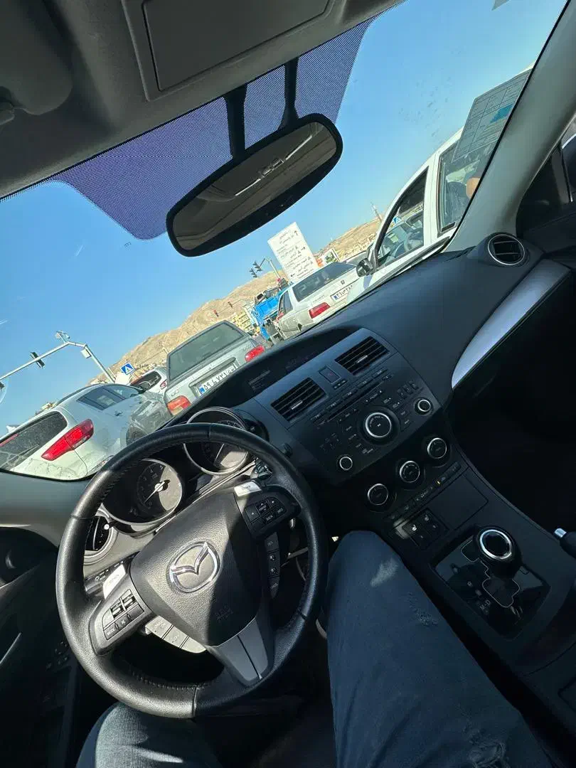 مزدا ۳ مدل ۹۶ تیپ ۴|خودرو سواری و وانت|شیراز, شهرک گلدشت حافظ|دیوار