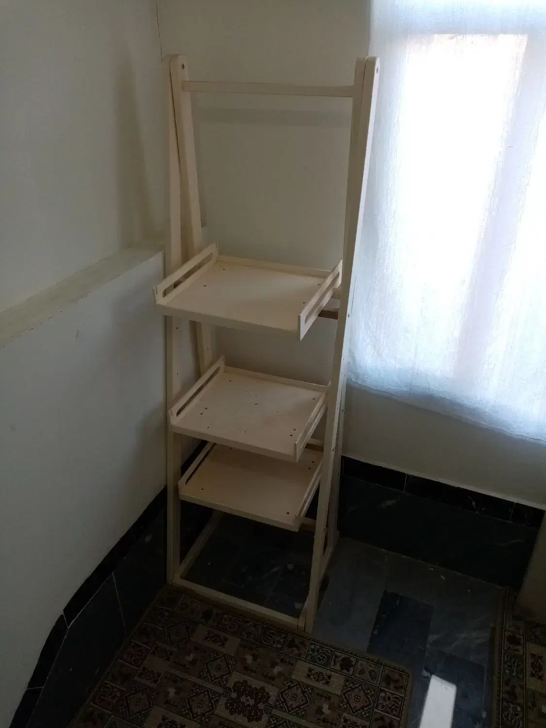 استند گلدان|گل و گیاه طبیعی|مریوان, |دیوار