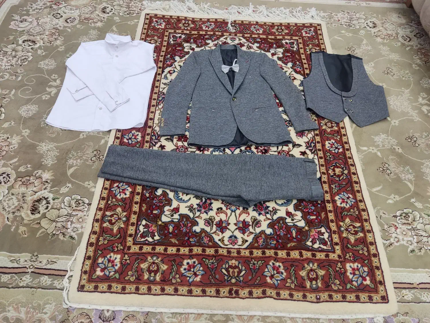 کت و شلوار نو|لباس|اراک, |دیوار