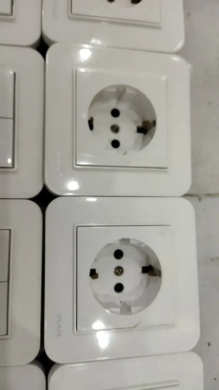 کلید و پریز|سایر لوازم برقی|اسلامشهر, شهرک سعیدیه|دیوار