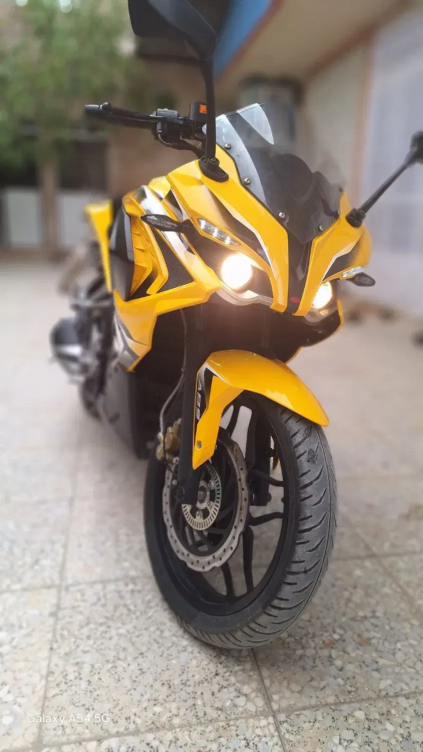 rs200مدل ۹۷ کم کار واقعی|موتورسیکلت|تهران, بهارستان|دیوار