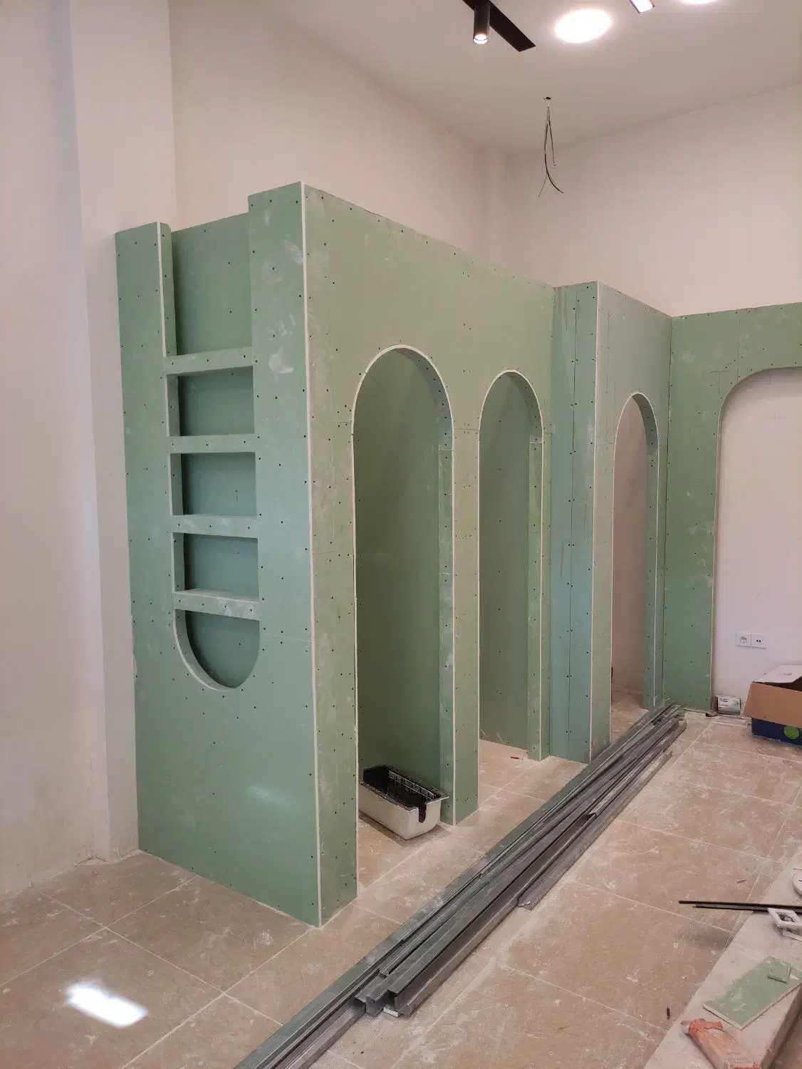 طراحی و اجرای سقف کناف، Rock wall(دیوار صخره ای)|خدمات پیشه و مهارت|بندر انزلی, چهارفریضه|دیوار