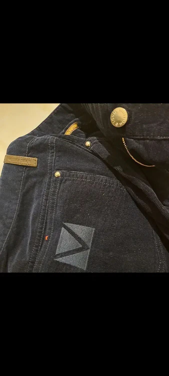 شلوار لویی ویتون فرانسه و تیشرت بیلیونر ایتالیا|لباس|تهران, اختیاریه|دیوار