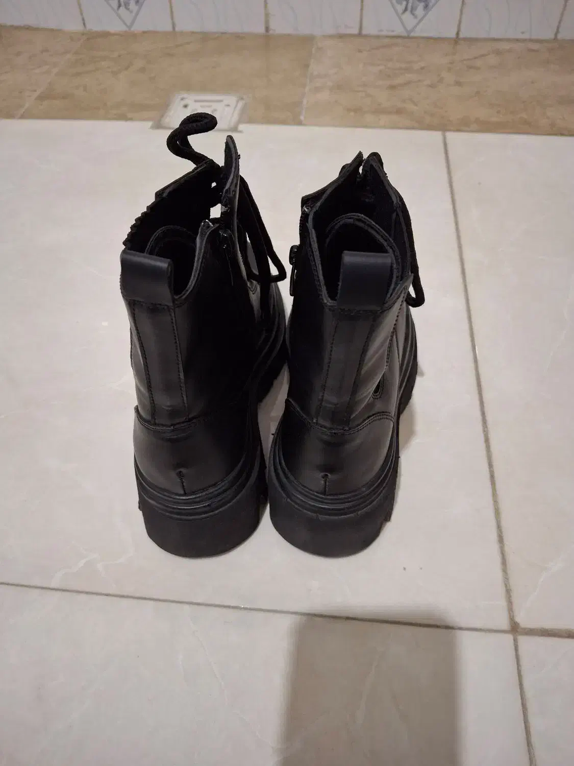 کفش|کیف، کفش، کمربند|ملایر, |دیوار