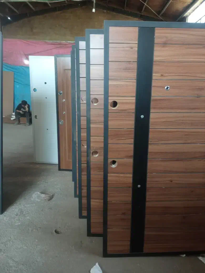 نصب انواع درب ضد سرقت و درب داخلی|خدمات پیشه و مهارت|اسلامشهر, مطهری|دیوار