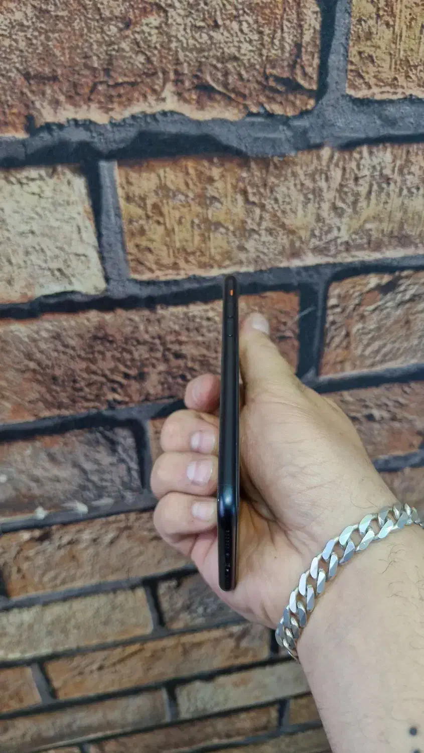 iphone se 2020|موبایل|ورامین, ورامین|دیوار