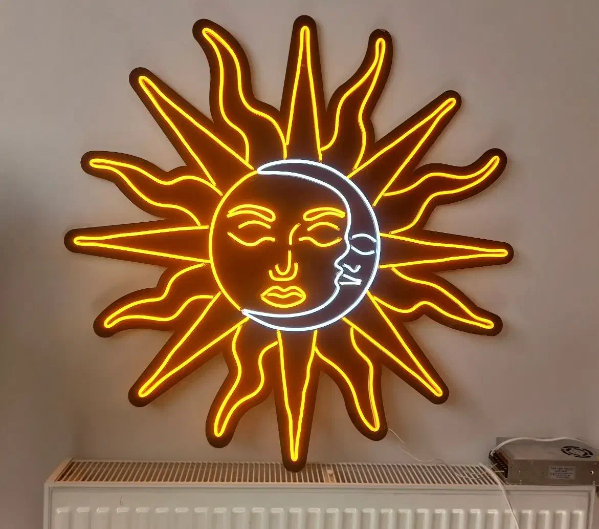 نئون خورشیدوماه|ریسه و چراغ تزئینی|یزد, |دیوار