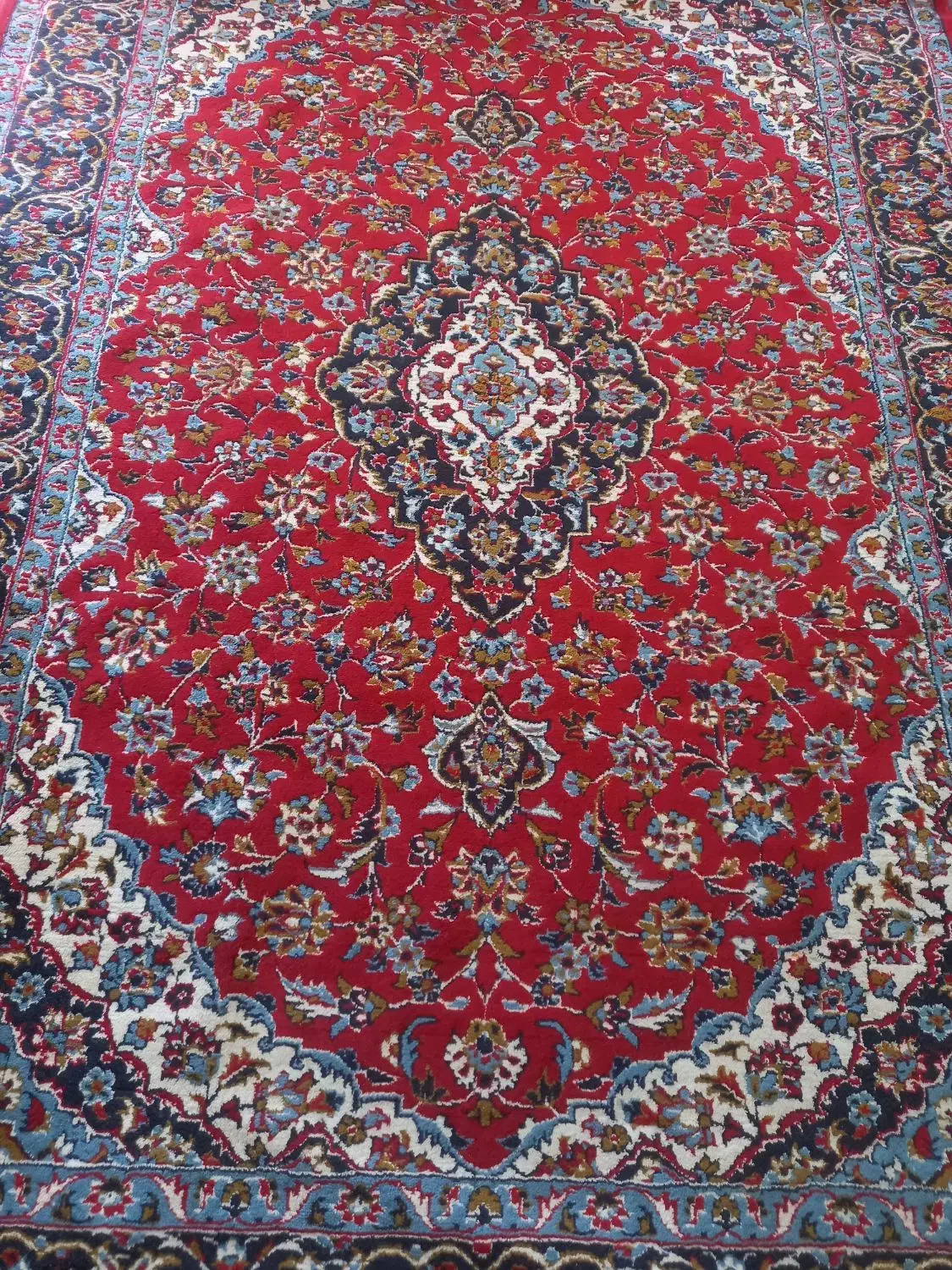 فرش ۶متری|فرش|رشت, هلال احمر|دیوار