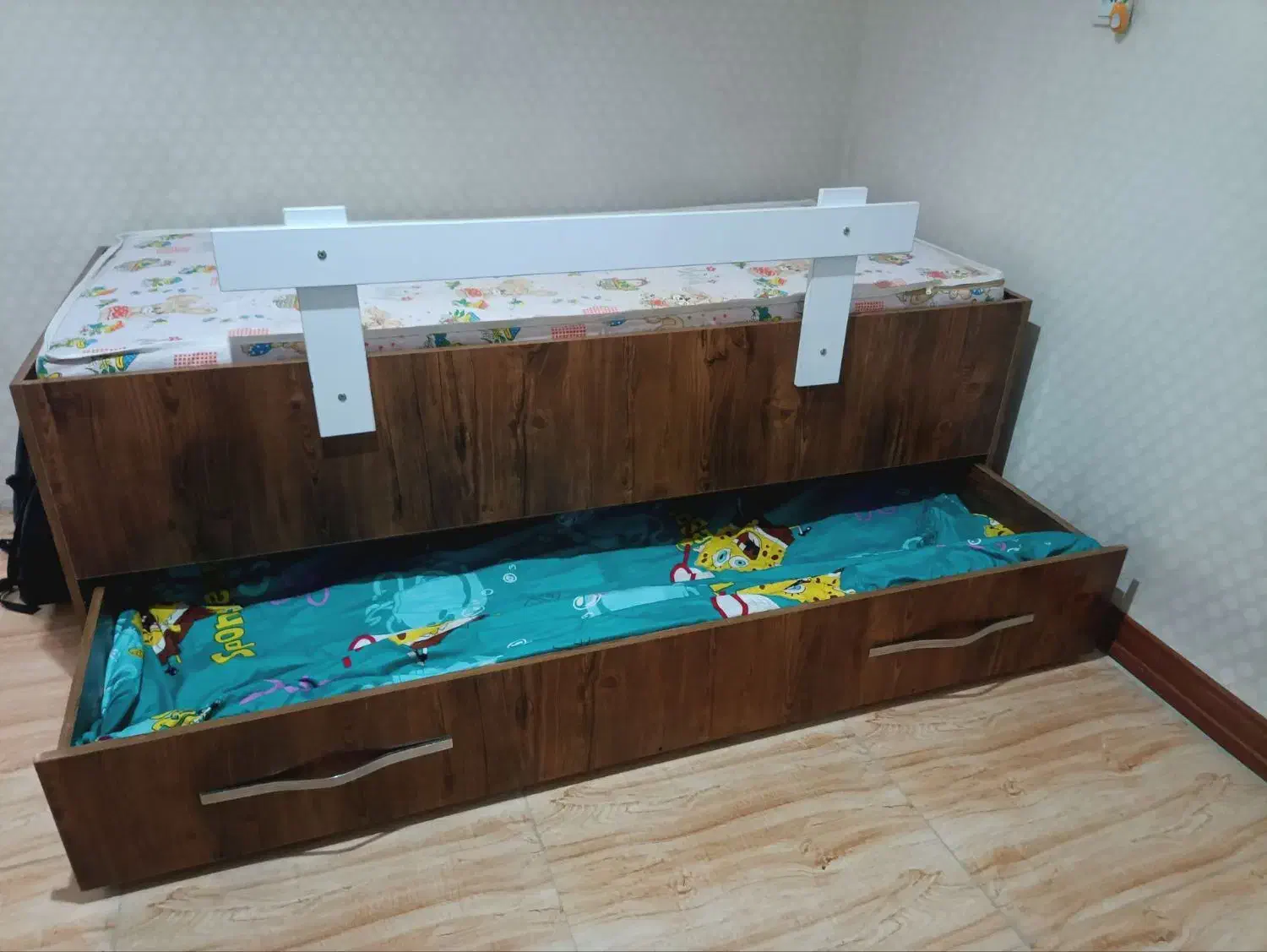 تخت میزبان دار|تخت و سرویس خواب|شاهدشهر, |دیوار