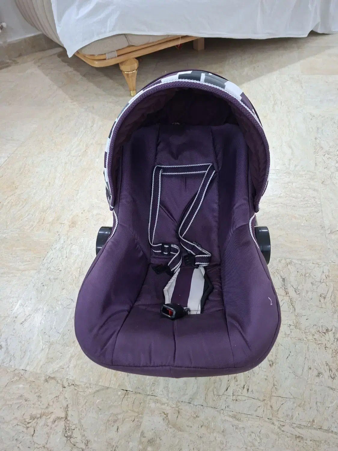 کرییر|کالسکه و لوازم جانبی|تهران, پرستار|دیوار