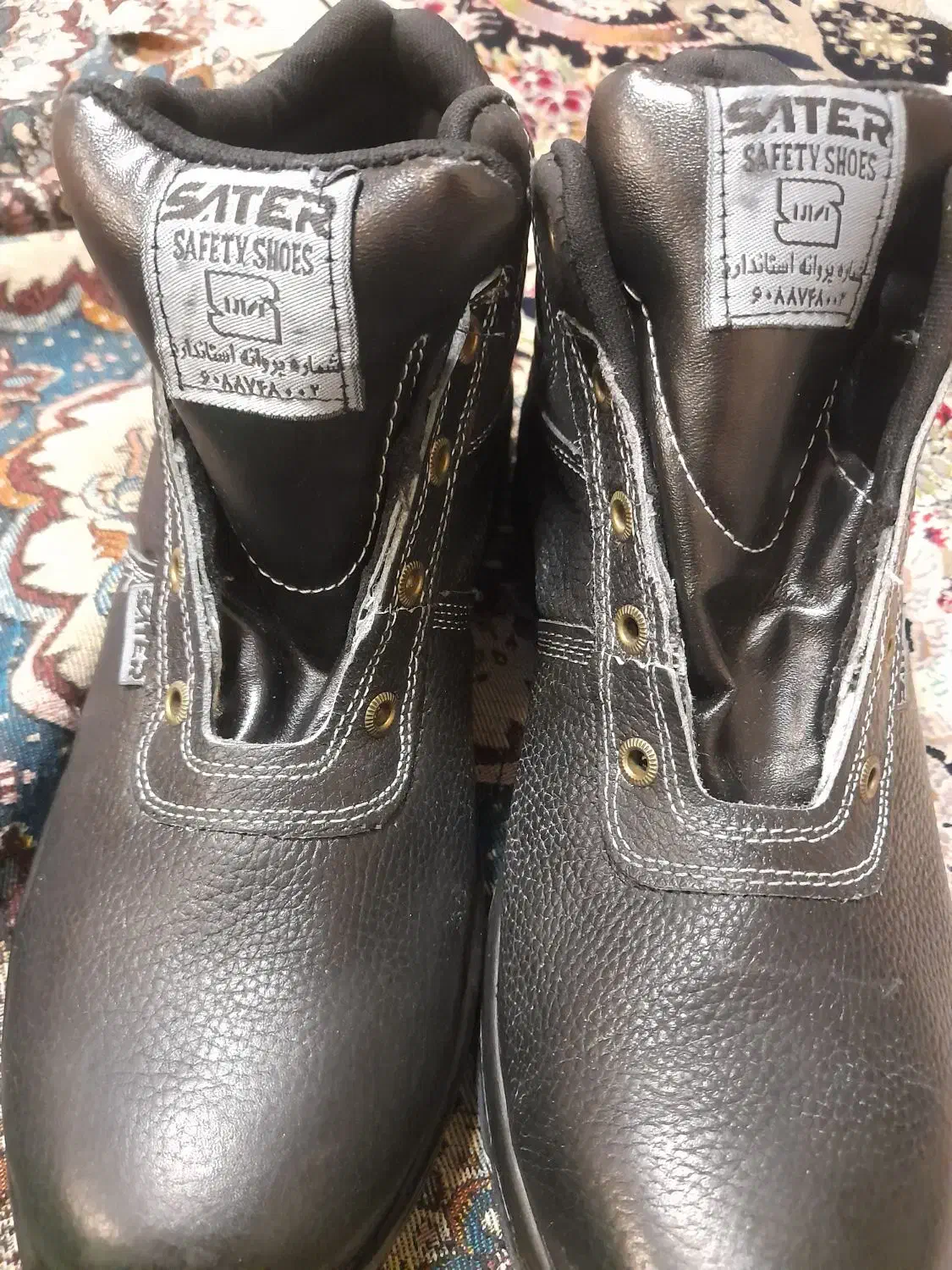 کفش ایمنی مارک ساتر|کیف، کفش، کمربند|صدرا-فارس, فاز ۱|دیوار