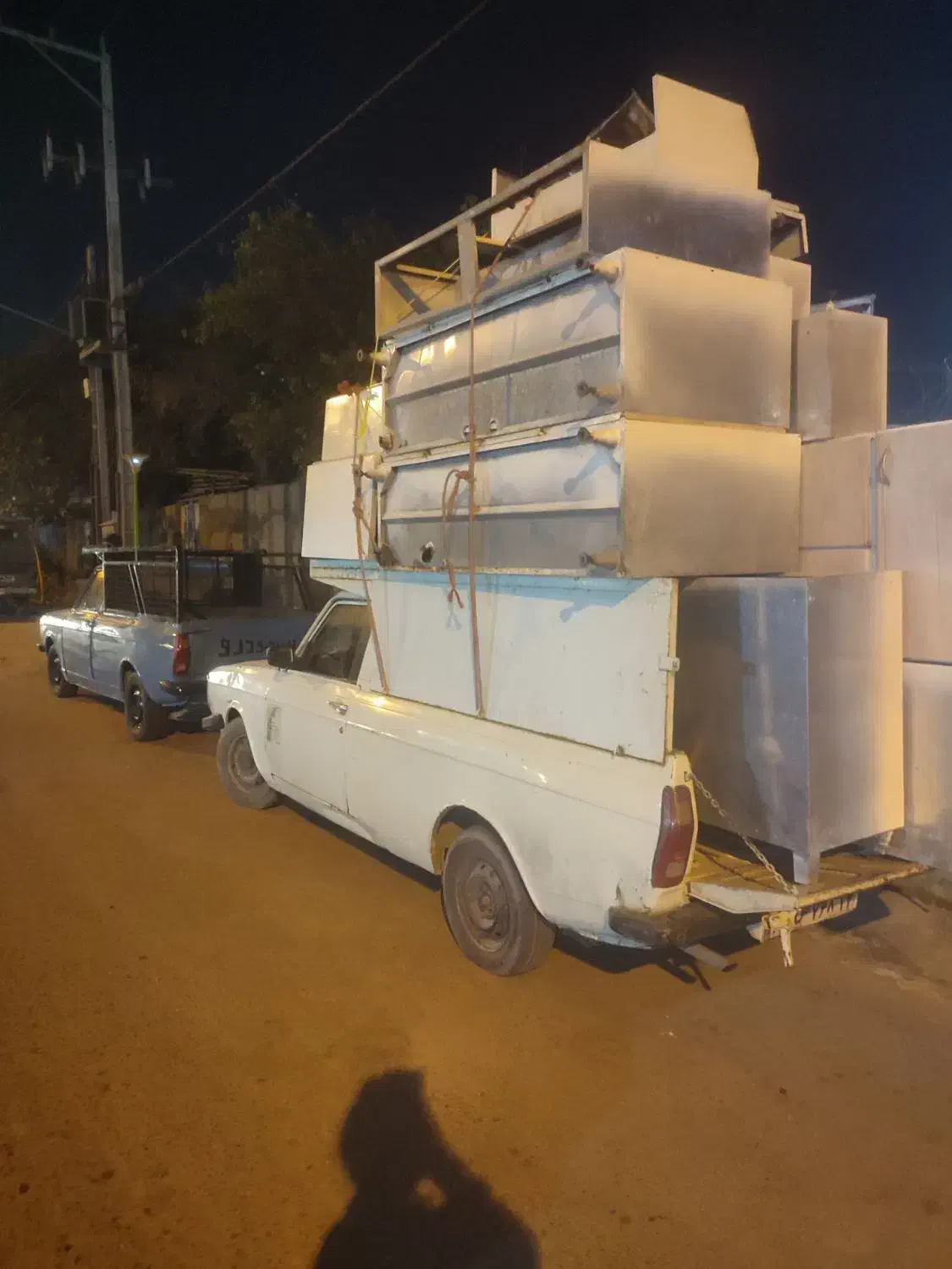 فروشنده و خریدار کابینت فلزی دست دوم اشپزخانه|مصالح و تجهیزات ساختمان|مشهد, رسالت|دیوار