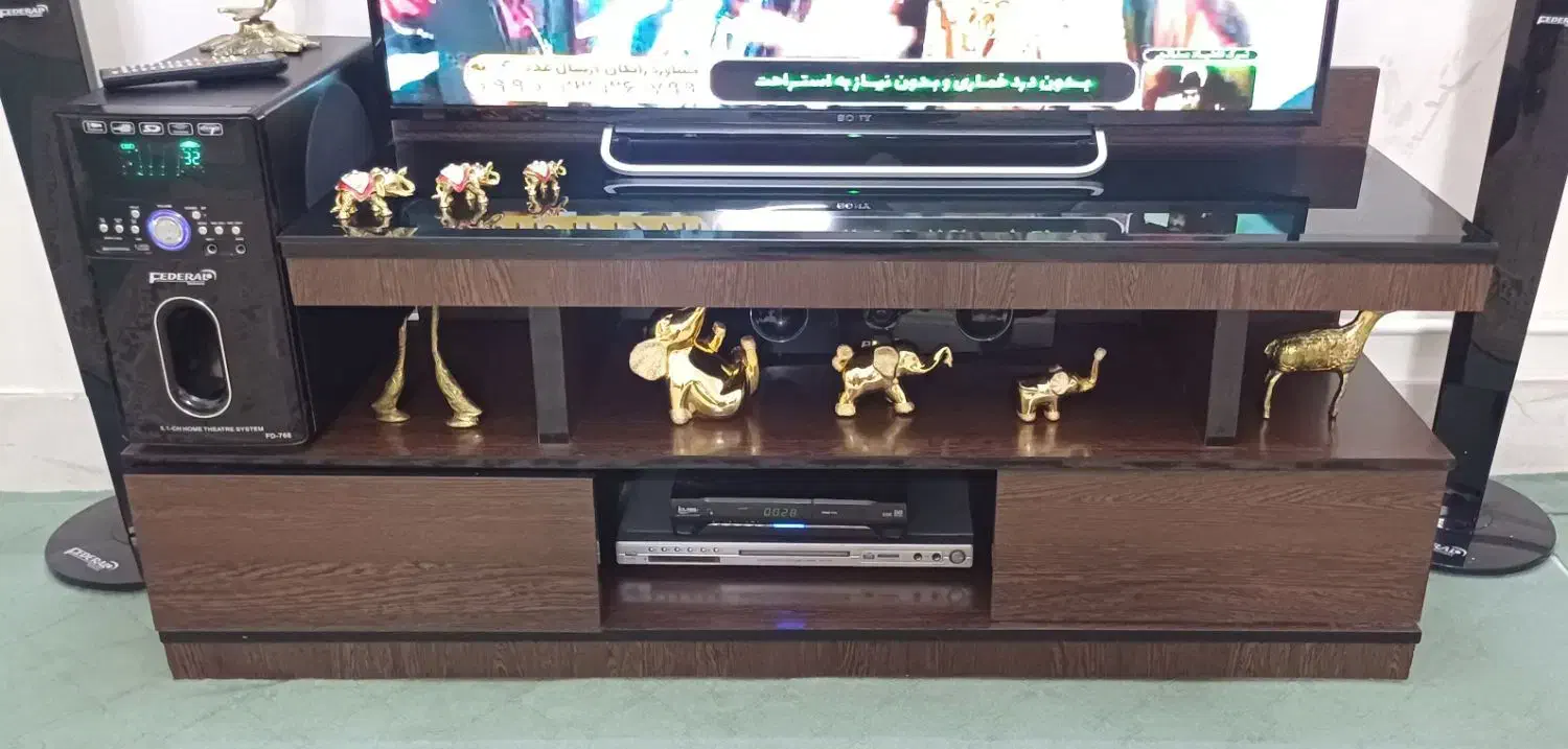 میز تلوزیون ( در حد نو )|میز تلویزیون|قم, شاه ابراهیم|دیوار