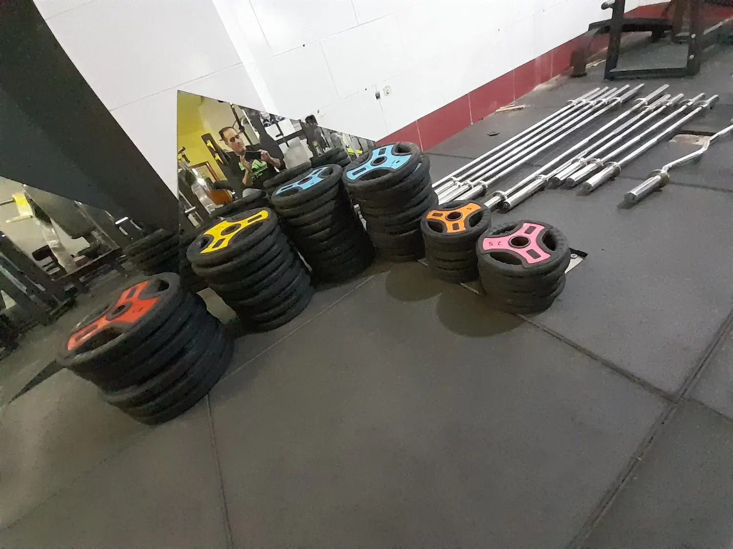 فروش یک جفت دمبل۱۵کیلویی ودوعددوزنه۱۰کیلویی|تجهیزات ورزشی|اسلامشهر, شهرک احمدیه|دیوار