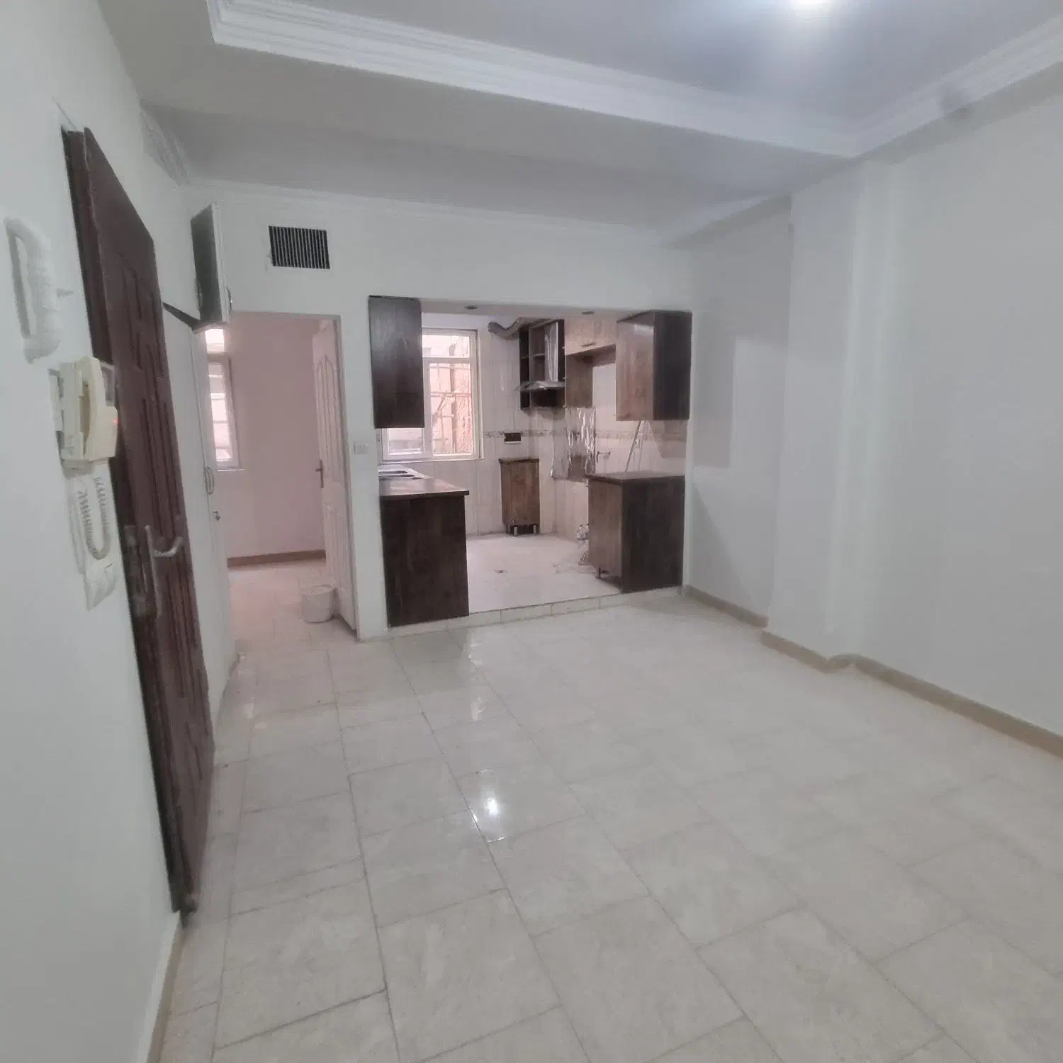 42 متر ط1 / تک واحدی /تخلیه /فلاح سجاد شمالی