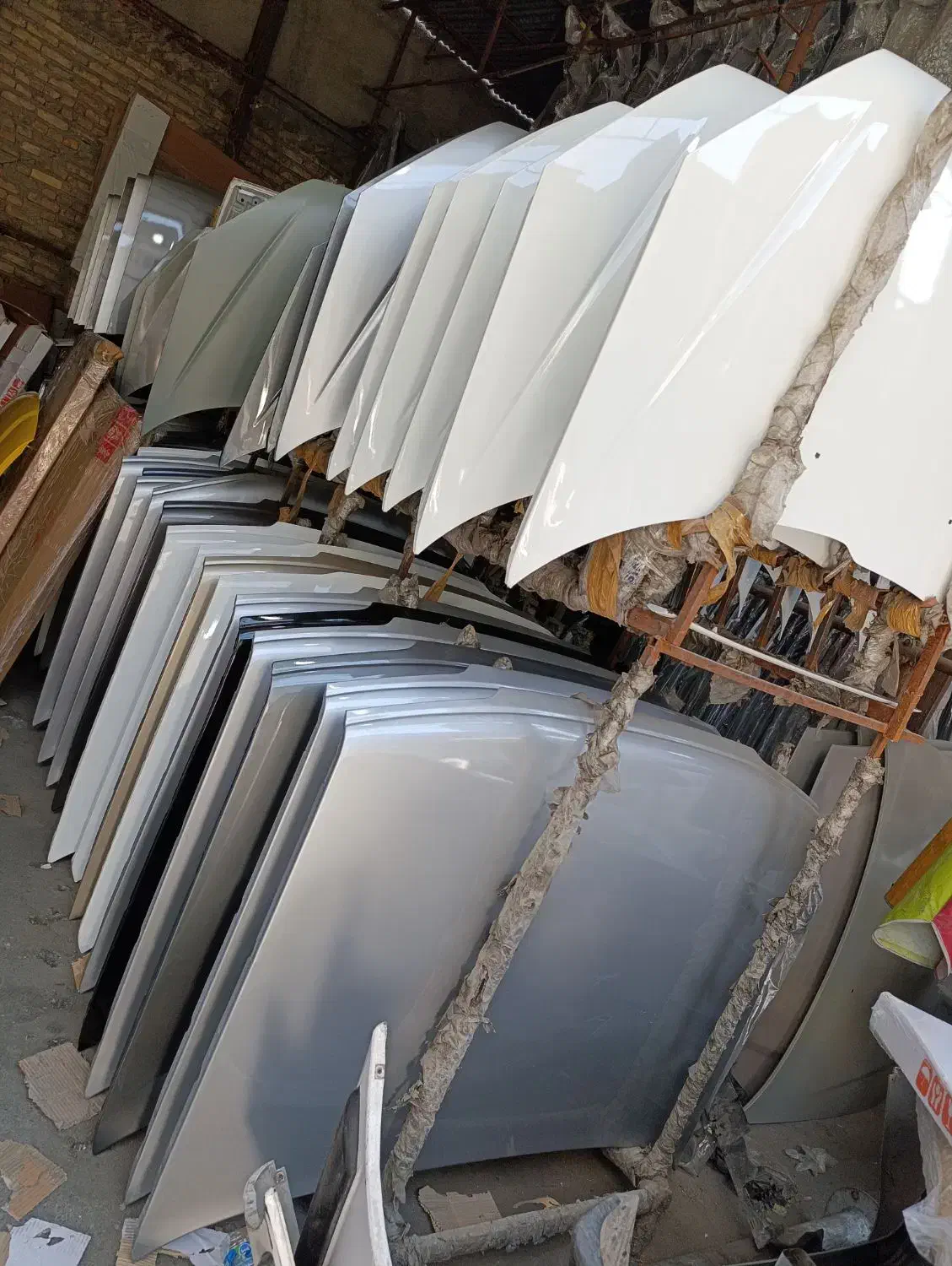 کاپوت۴۰۵سمند۲۰۶پرشیاکویک ۱۱۱سمندتیبا۲۰۷سایناپراید|قطعات یدکی و لوازم جانبی|تهران, شوش (باغ آذری)|دیوار