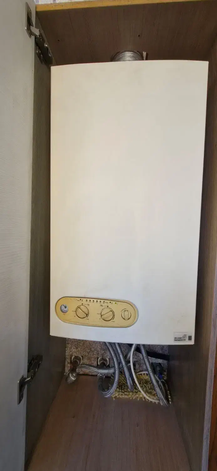 پکیج دیواری ایران رادیاتور|آبگرمکن، پکیج، شوفاژ|کرج, شهرک بهداری|دیوار