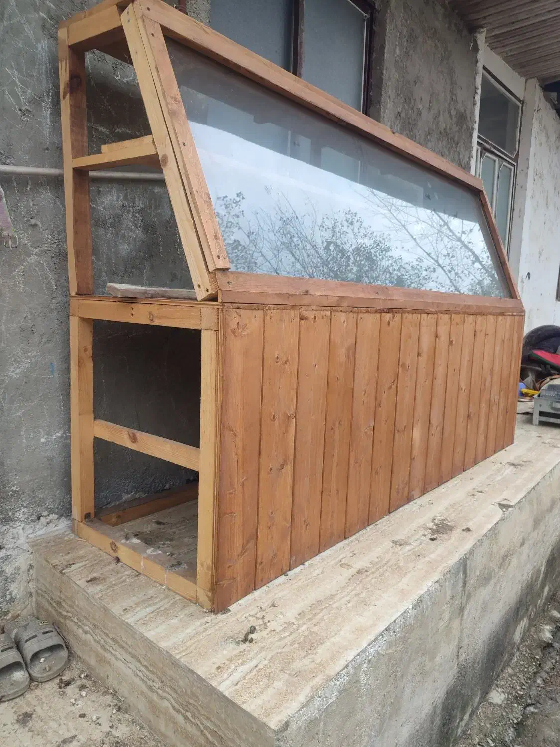 ویترین نو‌ اصلا استفاده نشده|بوفه، ویترین، کنسول|گوراب زرمیخ, |دیوار