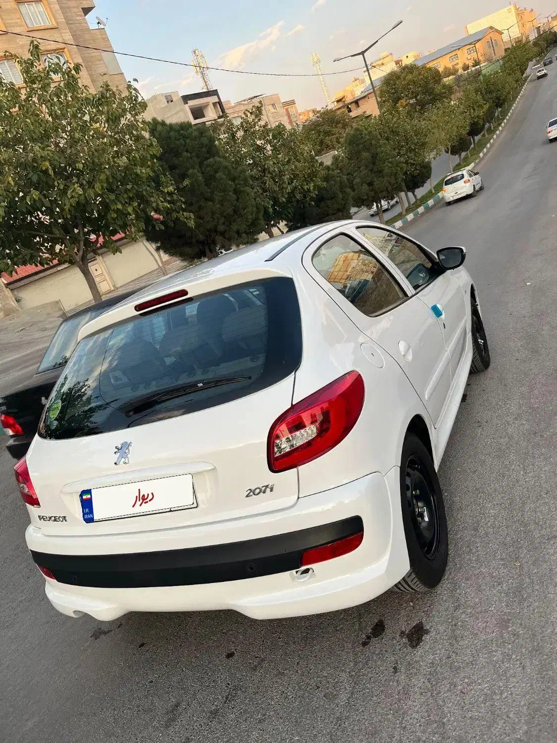 207|خودرو سواری و وانت|کرمانشاه, |دیوار