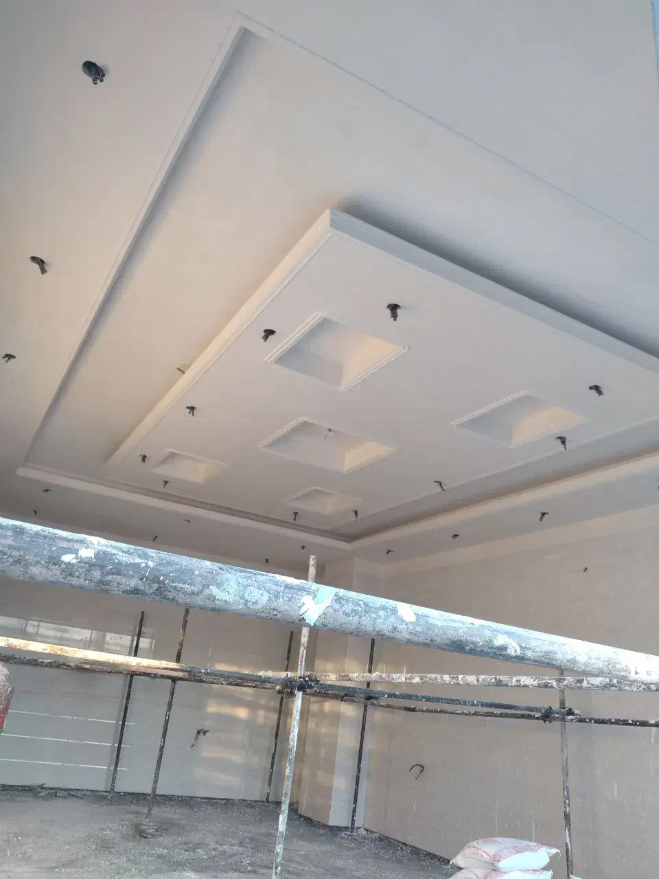 گچ‌کاری . لکه گیری  پذیرفته میشود|خدمات پیشه و مهارت|قائم‌شهر, |دیوار