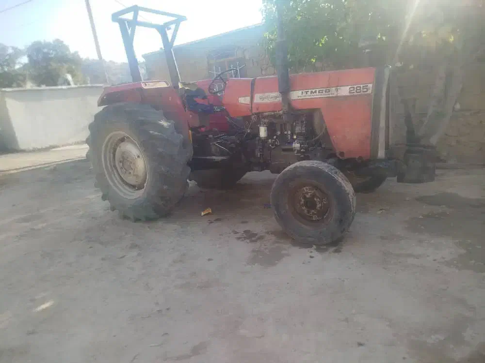 تراکتور|خودرو سنگین|پاتاوه, |دیوار