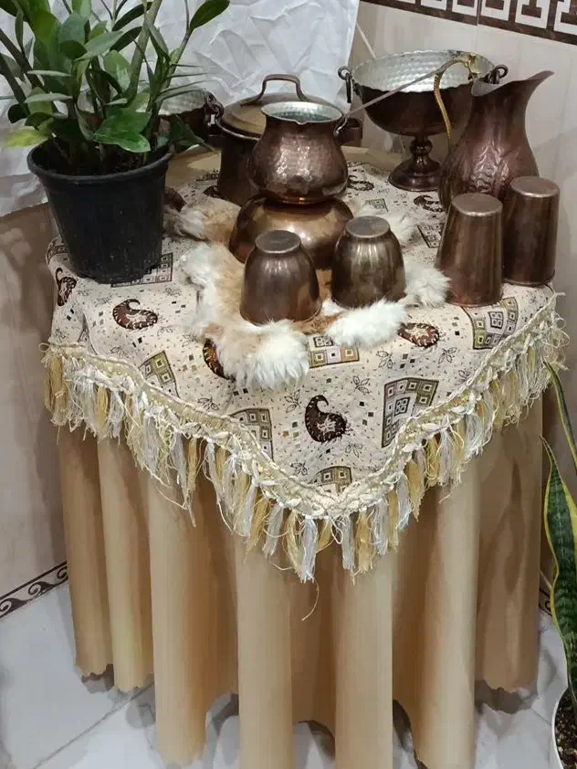 میز خاطره با پارچه ساتن|مبلمان خانگی و میز عسلی|بیرجند, |دیوار
