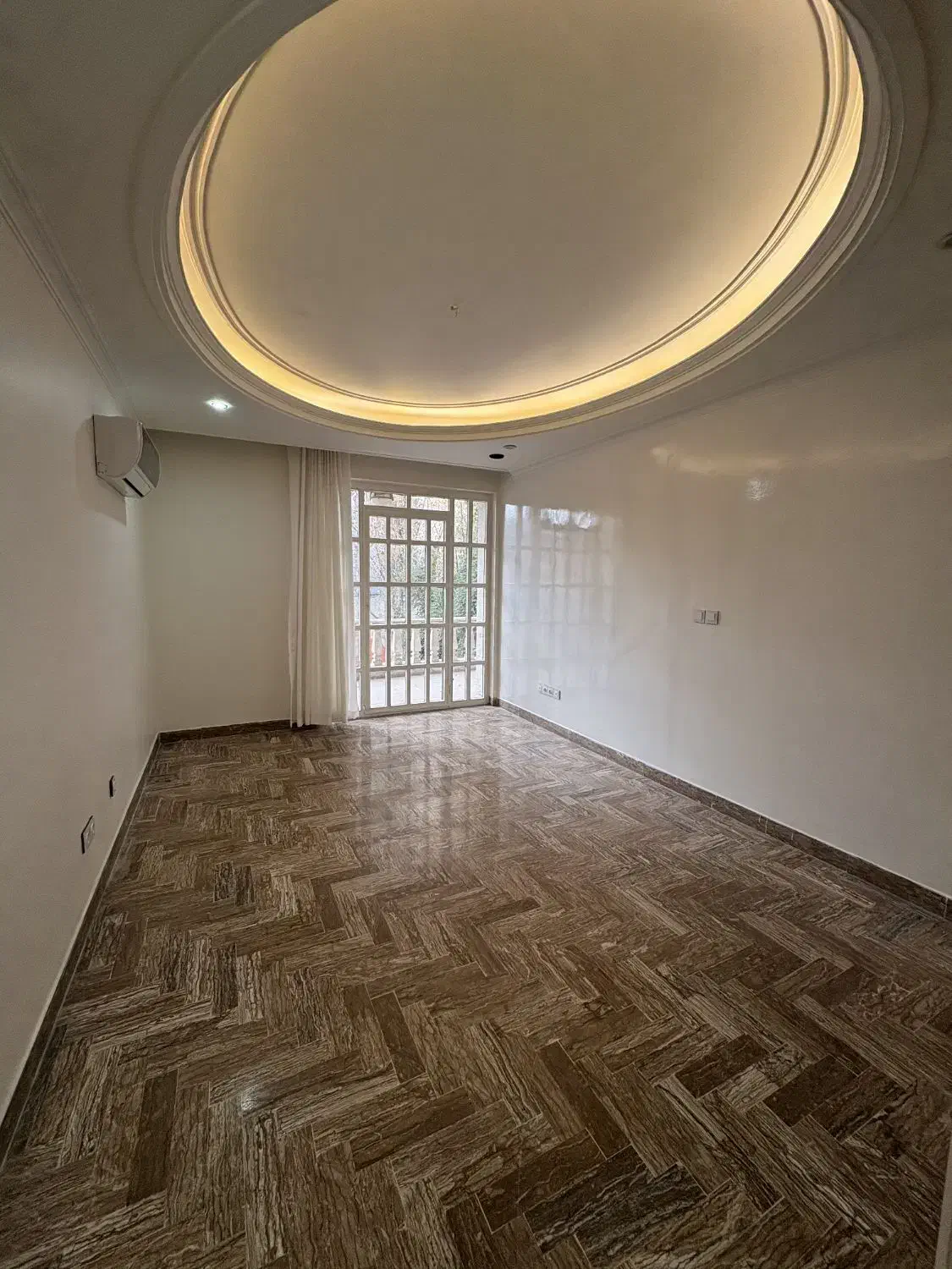 ۱۴۰متری در زعفرانیه سعداباد/تکواحدی/تراس ویو مشجر