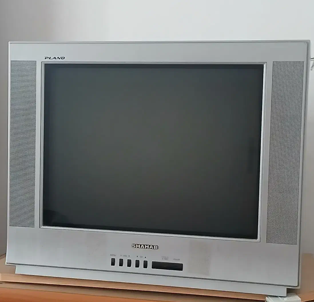 تلوزیون|تلویزیون و پروژکتور|پرند, فاز ۵|دیوار